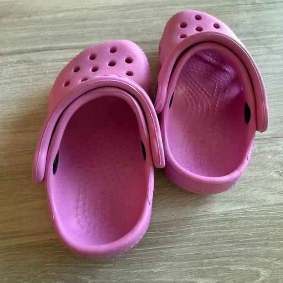 Pink Toddler Crocs Size 4C - Picture 2 of 4